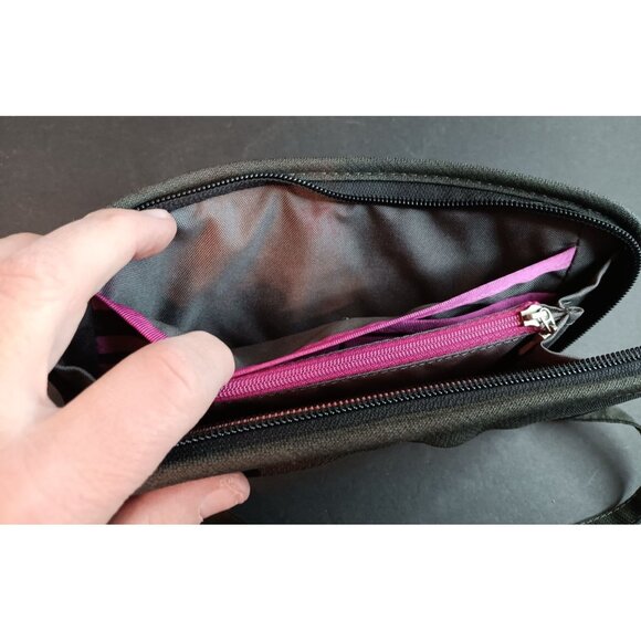 REI Black Wristlet Purse Wallet, Zip Close Removeable Strap - Picture 4 of 4